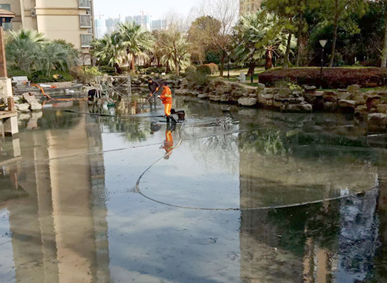 榆中景观池淤泥清理